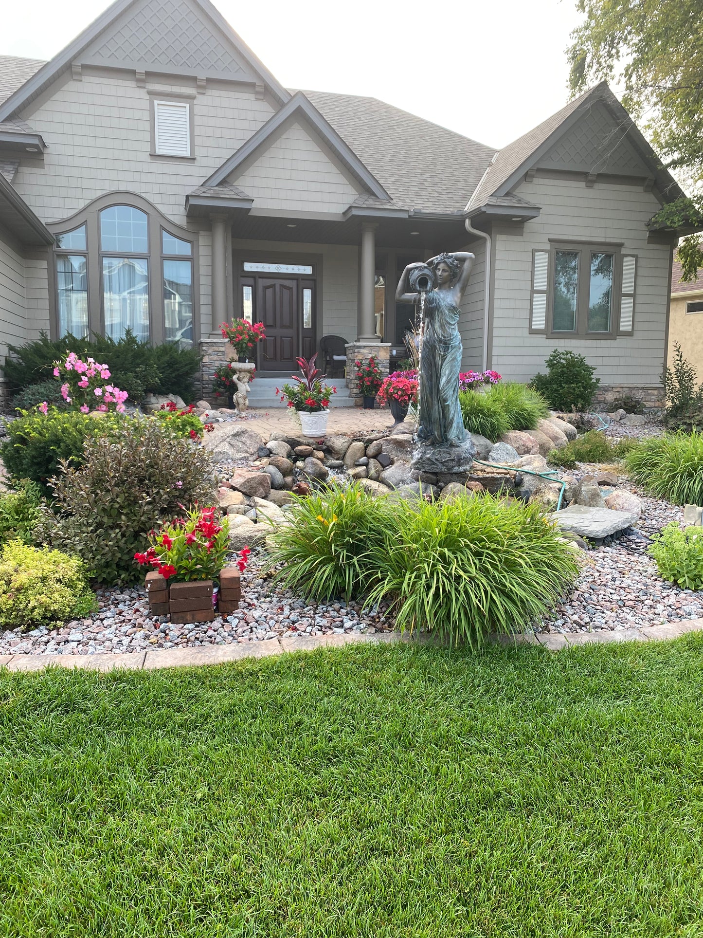 Gray Granite 1 1/2"