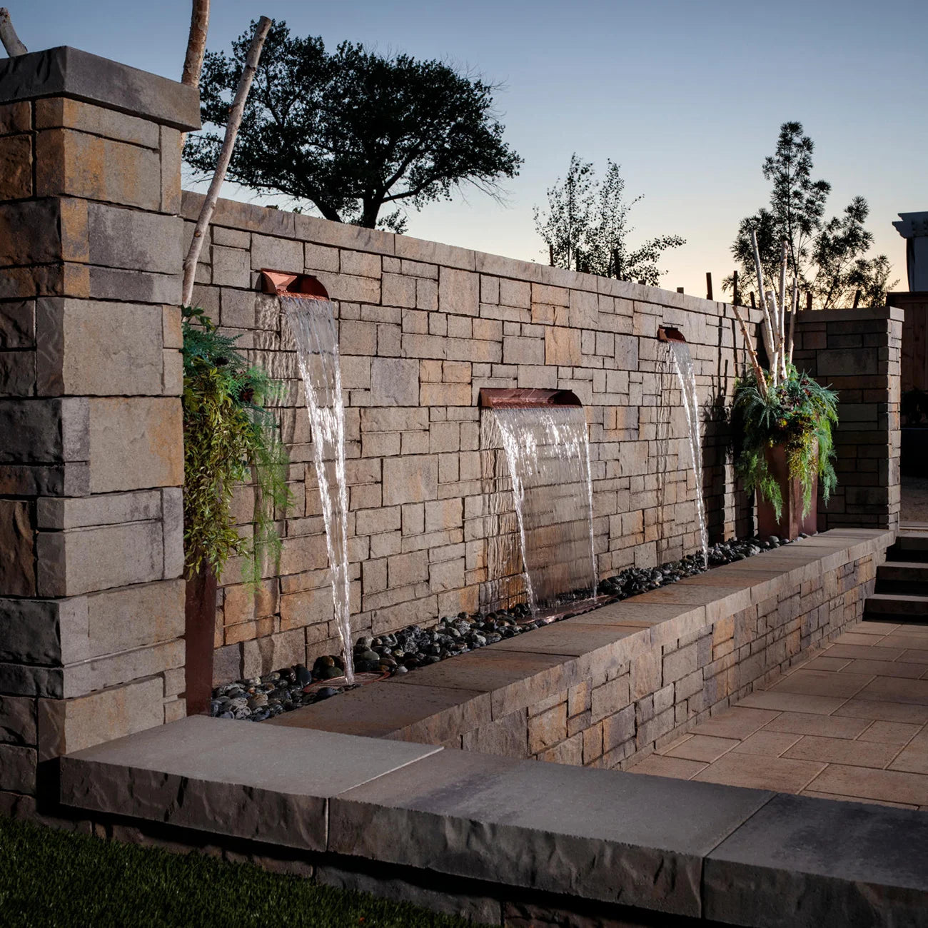 ASHLAR TANDEM WALL
