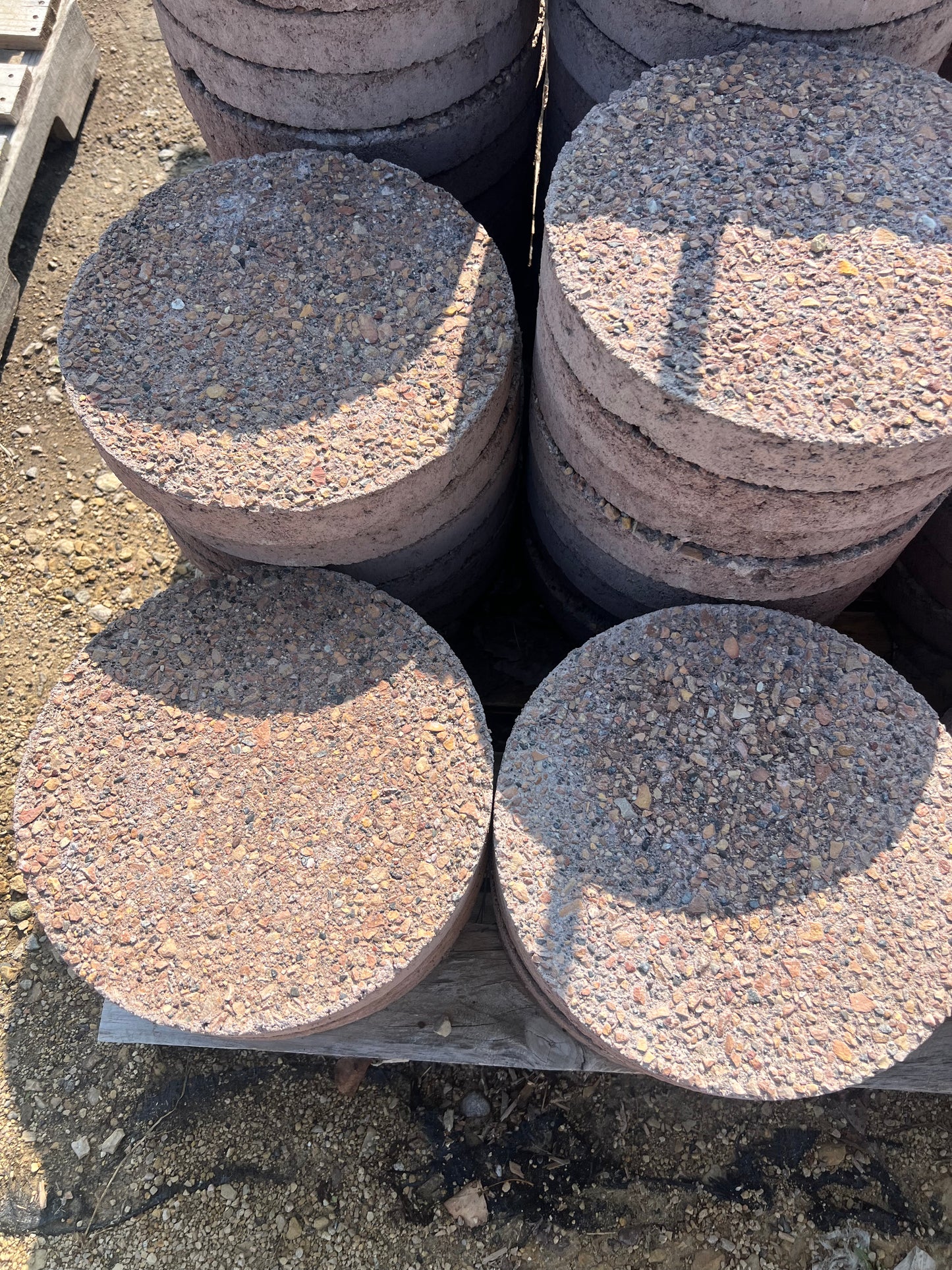 12 " Round Exposed  Aggregate-Red