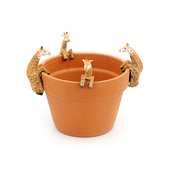 Giraffe Pot Hanger Medium