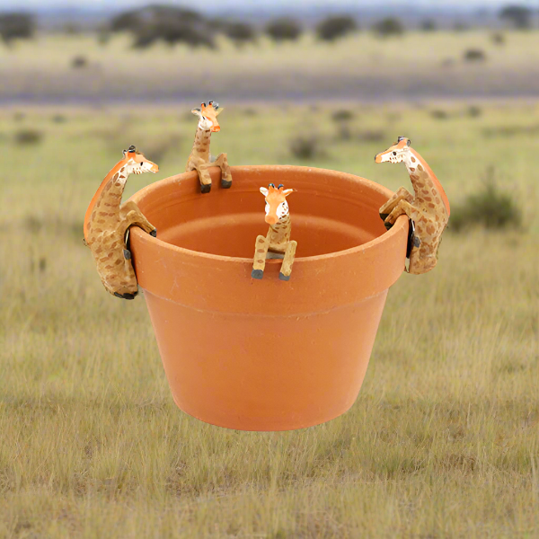 Giraffe Pot Hanger Medium