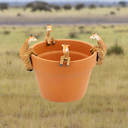 Giraffe Pot Hanger Medium