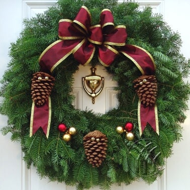 25" Victorian Wreath